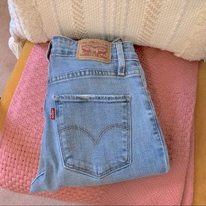 5/$25 Levi's Light Blue Jeans High Rise